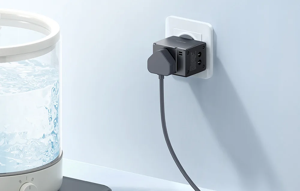 Mcdodo CP-4120 Universal 20W Charger Adapter for Sale in Pakistan